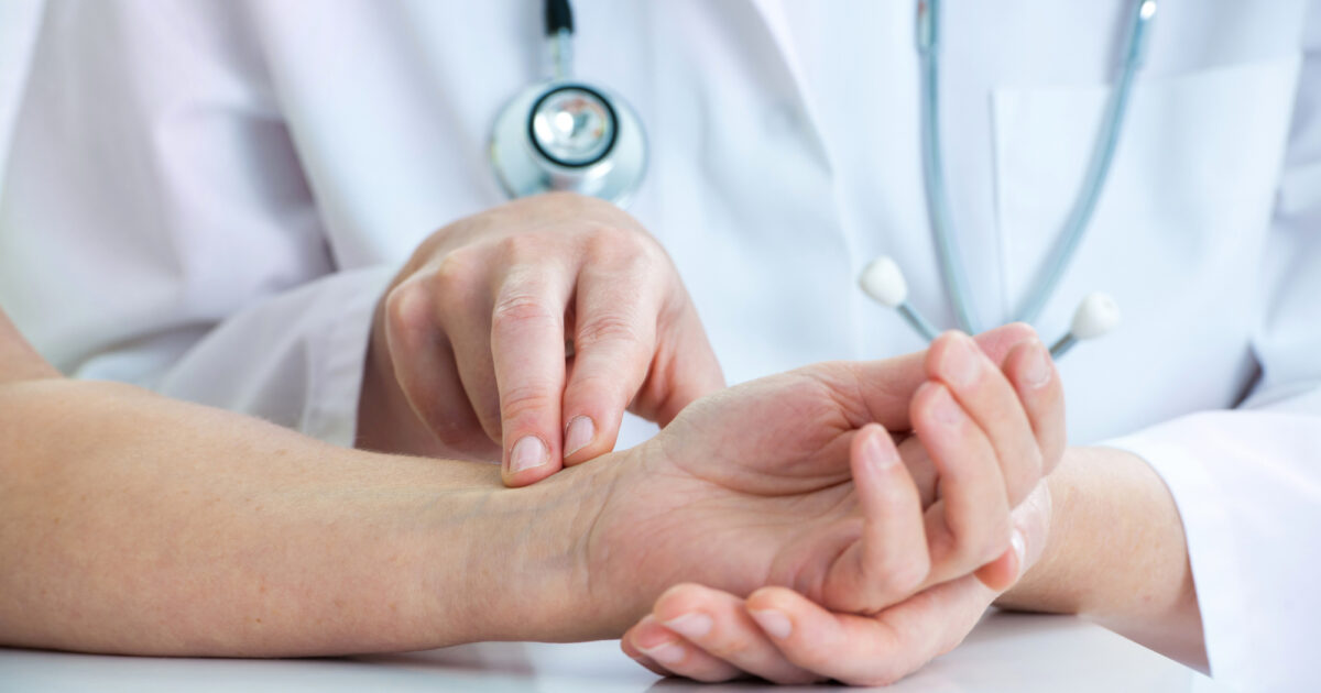 Irregular heartbeat symptoms and causes • Heart Research Institute